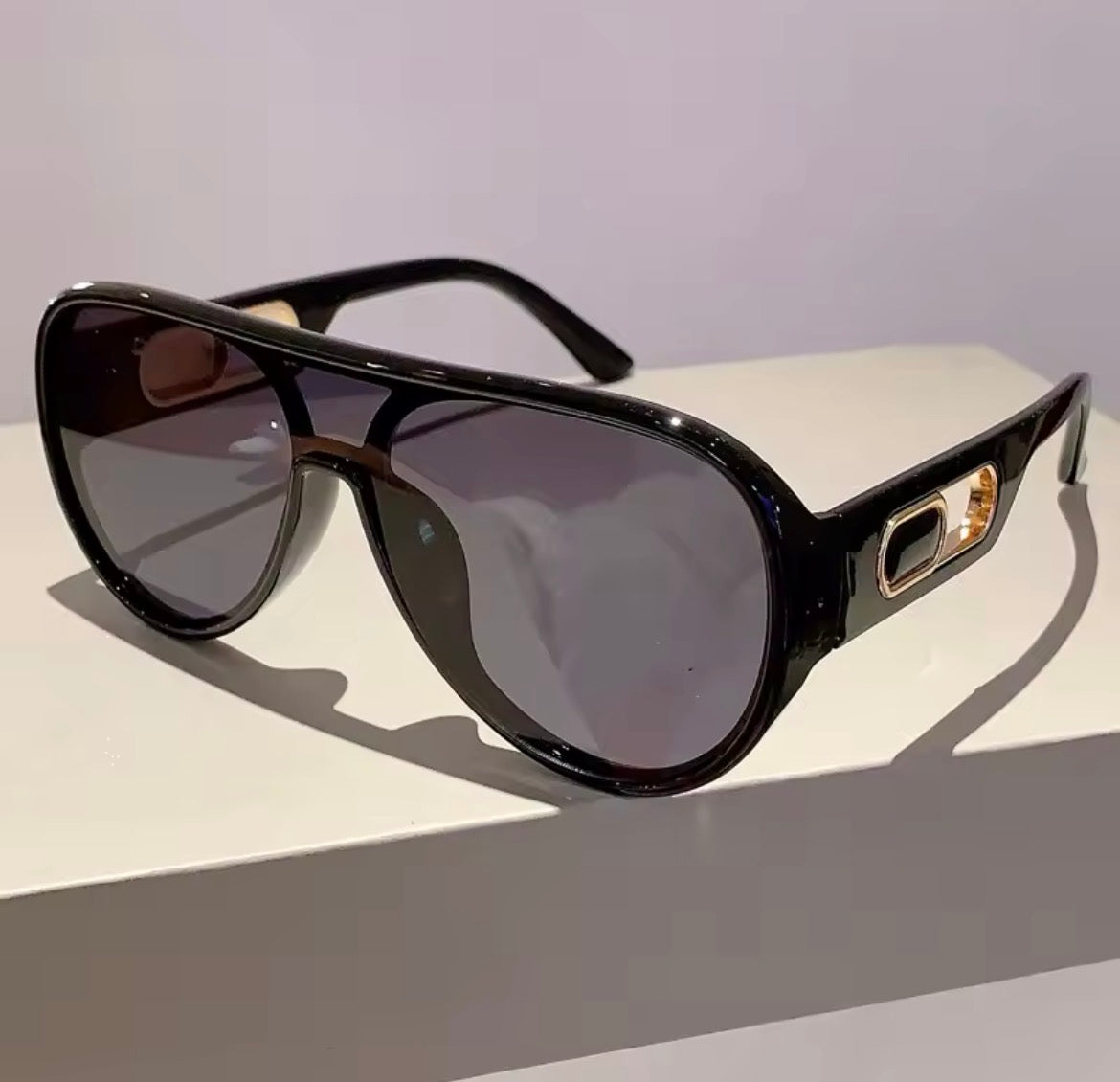 Chic Shades in Black